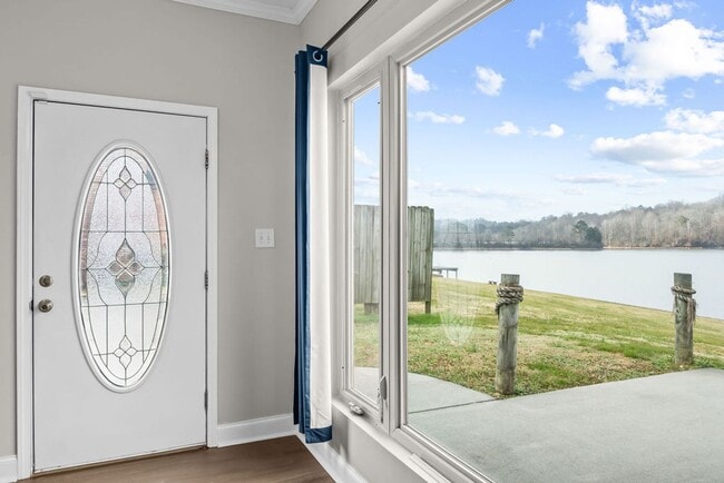 Photo - Riverside 2BR/2BA Cottage – Minutes from Downtown Knoxville