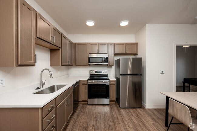 2BR, 2BA - 730SF - Kitchen - Escher Apartments