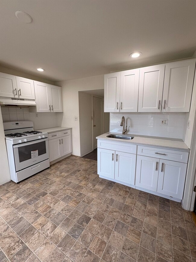 Building Photo - 434 Hoboken Ave Unit 2 Rental