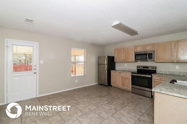 Photo - 12136 Worchester Dr