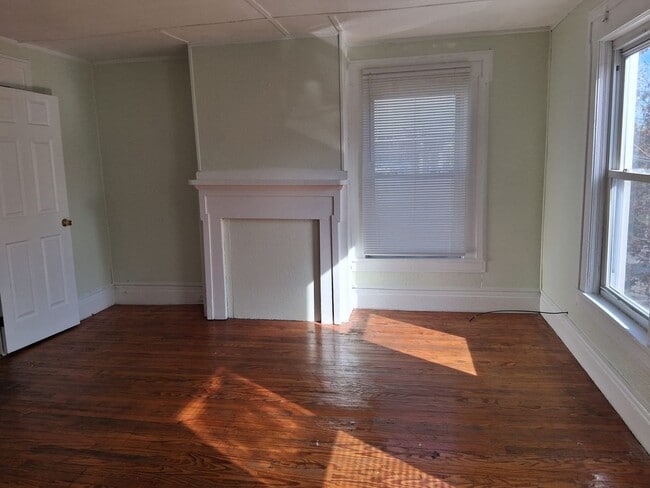 Building Photo - 25-31 Franklin Street Unit 5