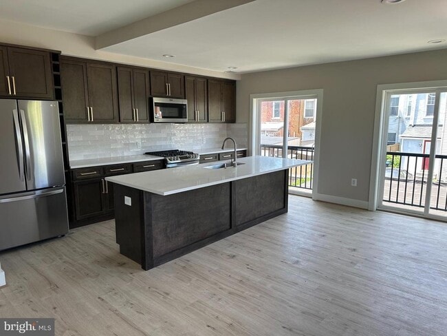 Photo - 234 15th St NE