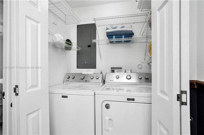 Photo - 1419 Wiley St