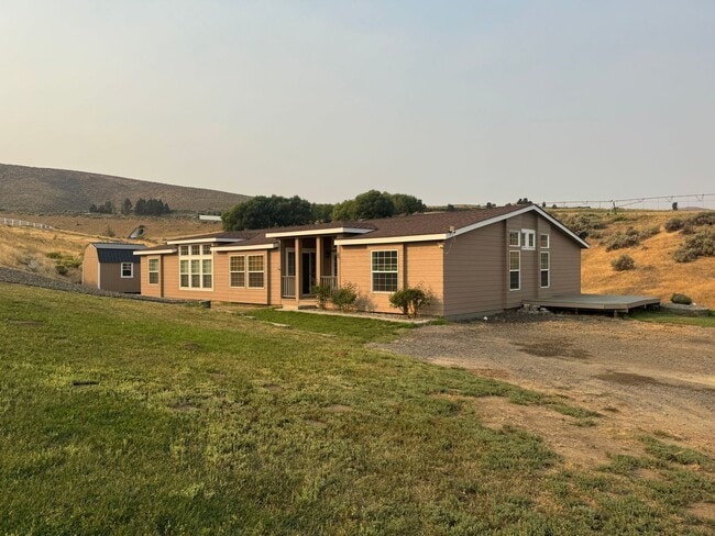 Photo - 4 Bed 3 Bath Home with Expansive Country V...