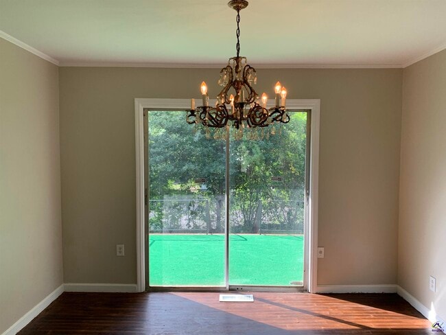 Photo - 3240 Commodore Dr