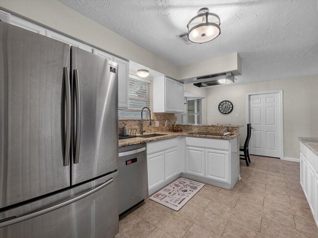 Photo - 12701 Manorwood Ln
