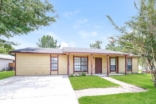 Building Photo - 119 Coachman Ln Rental