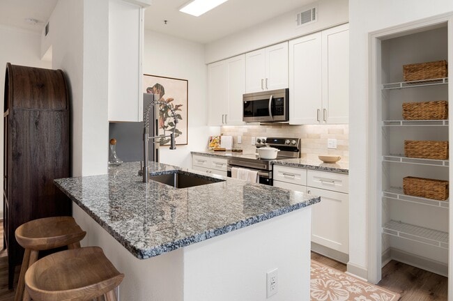 Photo - Cortland Hickory Hollow