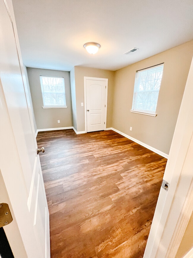 Bedroom 2 - 801 Poplar Ave Unit B