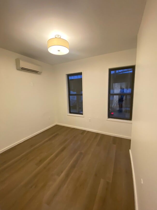 Photo - 796 McDonald Ave Unit 3