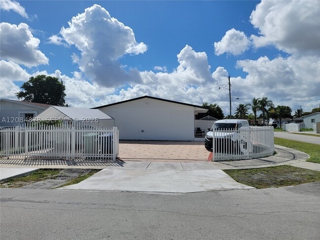 Photo - 4480 NW 170th St