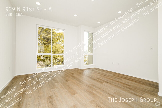 Building Photo - 939 N 91st St Rental