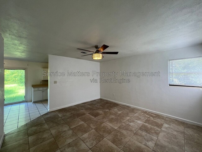 Photo - 121 Berkley Dr