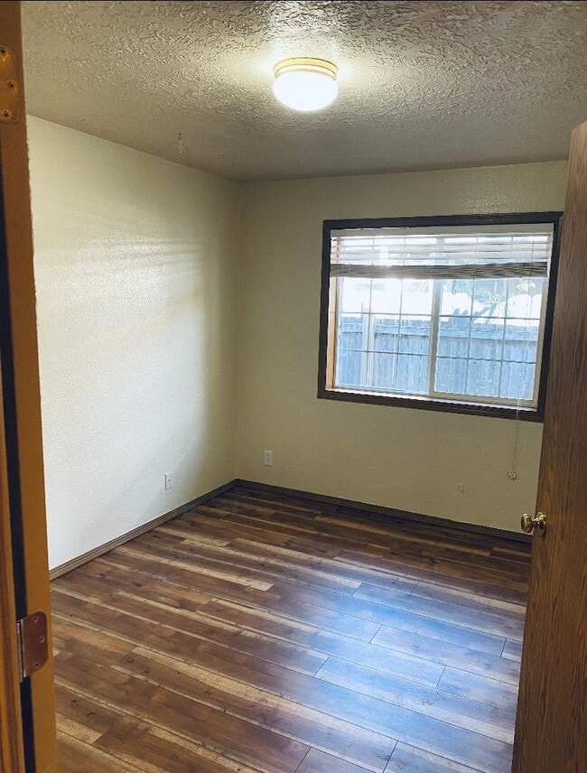 Photo - Silverton Duplex #13146 Unit 1021