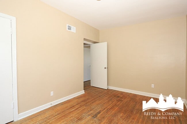 Photo - 1080 N Evergreen St