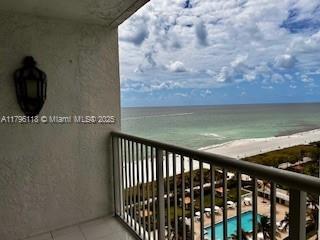 Building Photo - 2655 Collins Ave Unit 1710 Rental