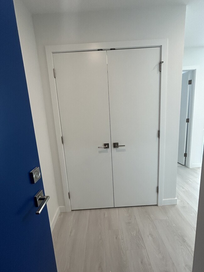 Photo - 13858-13108 108 Ave