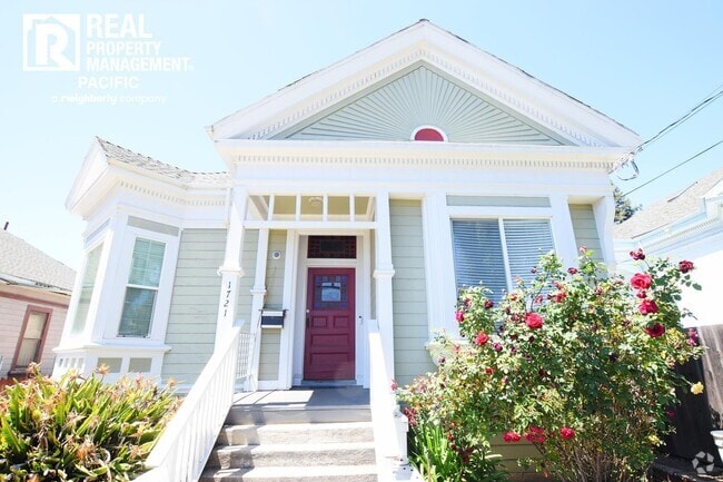 Building Photo - Renovated 5BR Home with Parking & Outdoor ...