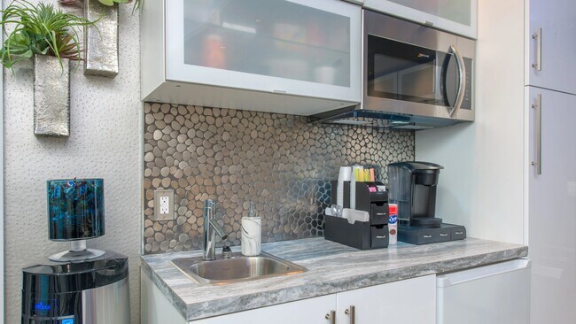 Kickstart your day with a complimentary cup of joe in our welcoming leasing office. It's just one more way we make life at Beacon Square a real perk!