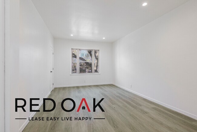 Photo - ~$600 CREDIT~ Spacious and Sunny Top Floor... Unidad 3