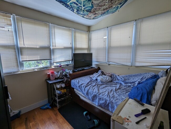 Photo - 2329 N Park Ave Unit C5