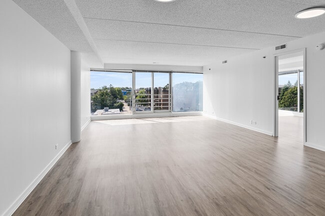 Photo - 1770 1st St Unit 601