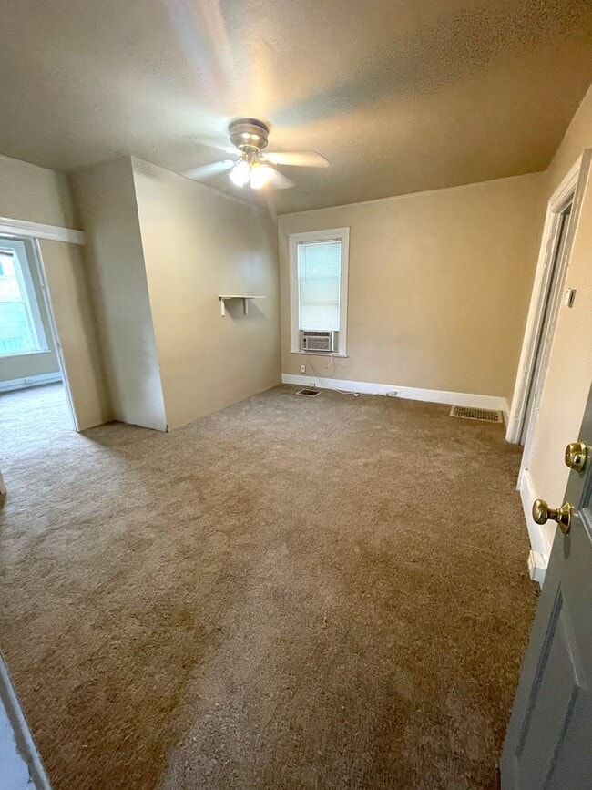 Photo - 703 Pearl St Unidad #1