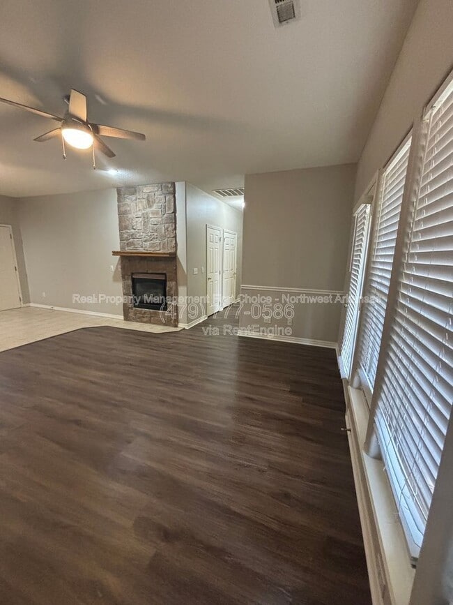 Photo - 56 Watkins Way Unit A