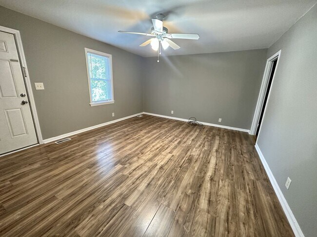 896 Locust Dr Unit 896