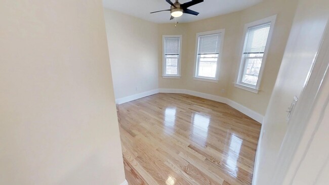 Photo - 30 Cambridge Ter