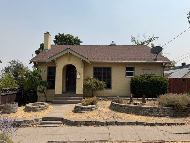 Building Photo - 520 Jefferson St