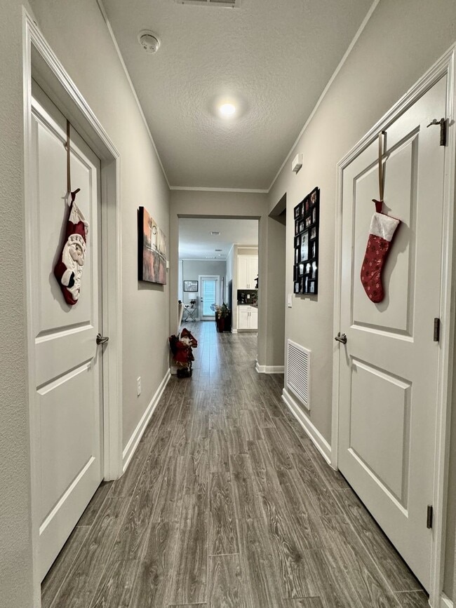 Photo - 1775 Good Neighbor Loop