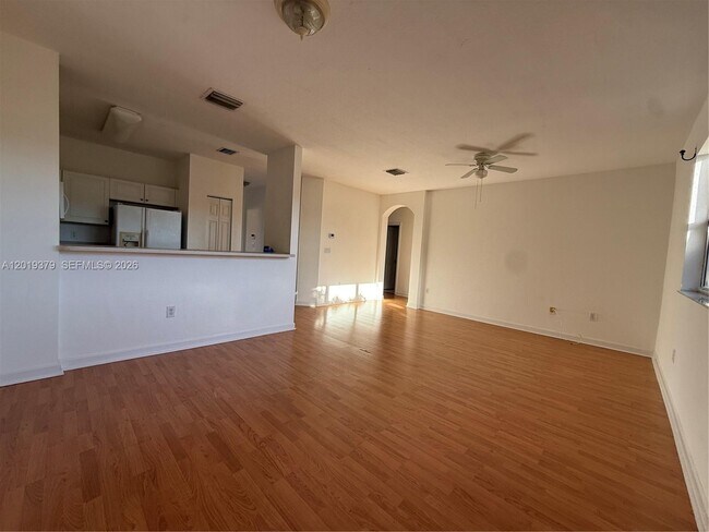 Photo - 3355 NE 13th Cir Dr Unit 201-28