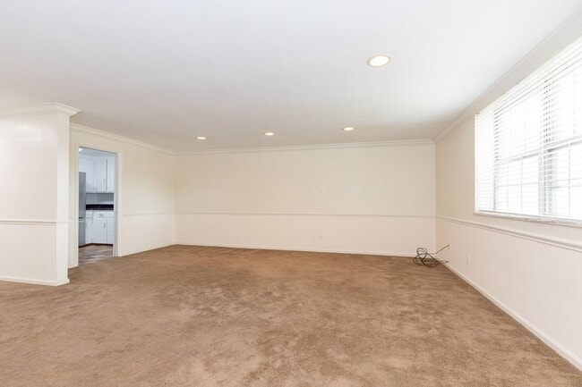 19901 Van Aken Blvd
