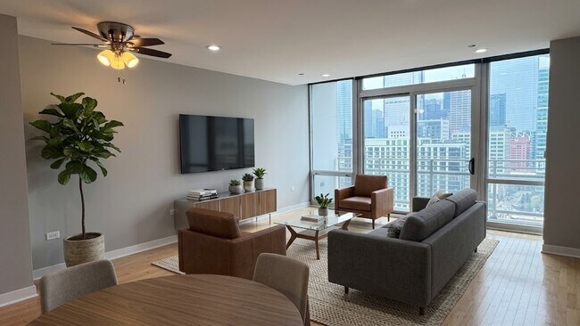 Photo - 737 W Washington Blvd Unit 1904