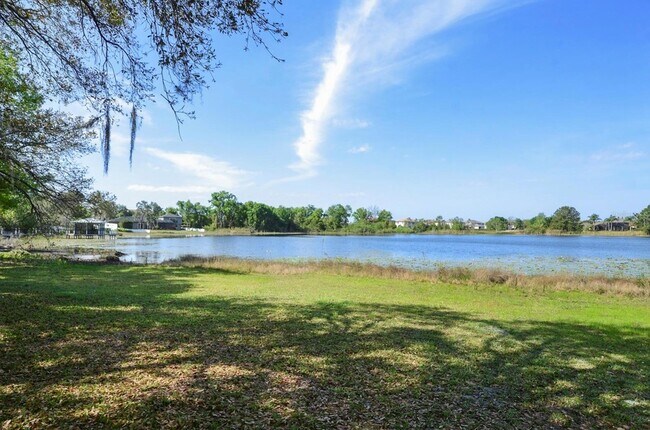Photo - 3636 Lake Buynak Rd