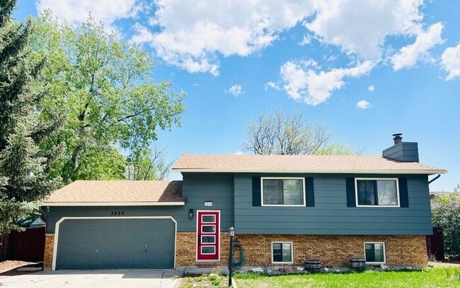 Photo - Gorgeous 4 bedroom, 2 bath Home with 2 car attached garage In NW Loveland, Colorado