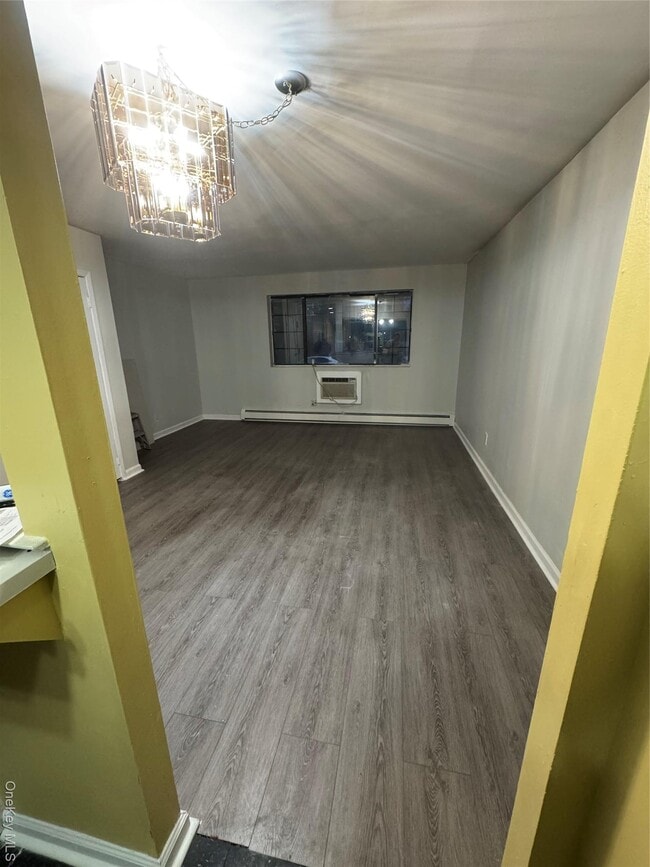 Photo - 1364 E 92nd St Unit 101