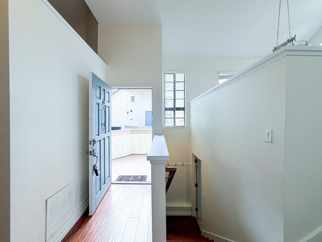 Photo - 407 Shoreview Dr Unit 407 Shoreview Dr