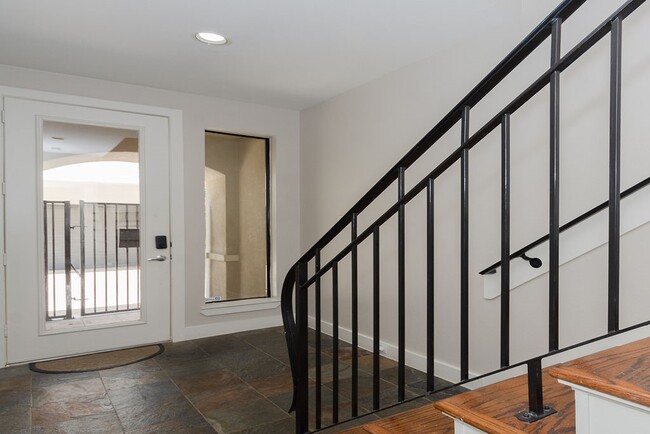 Photo - 1205 Detering St