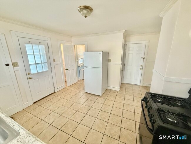 Photo - 26 Bridgeport Ave