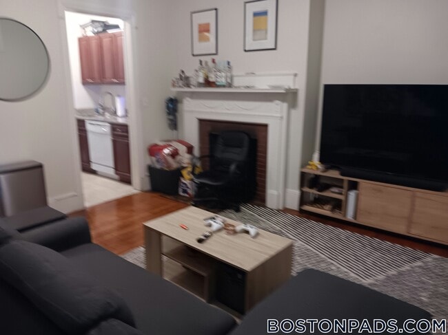 Building Photo - 41 Bay State Rd