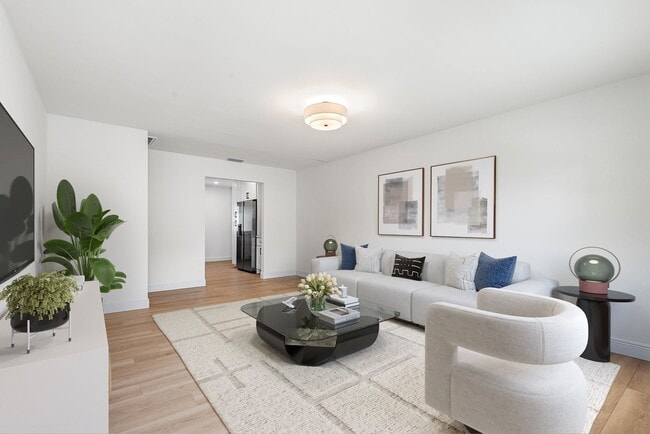 3011 W Binnicker Ave Unit #A