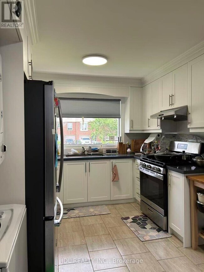 Photo - 1155 Huntingwood Dr