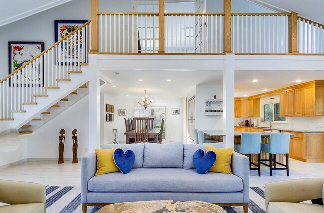 Photo - 935 42nd Ave N