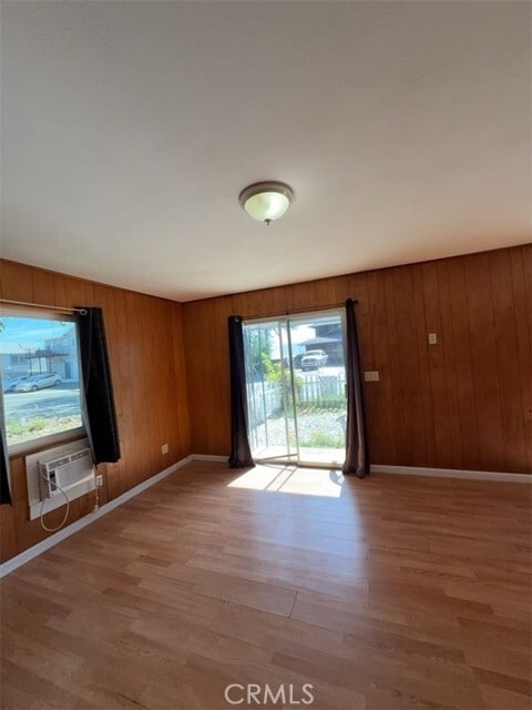 2435 Lakeshore Blvd