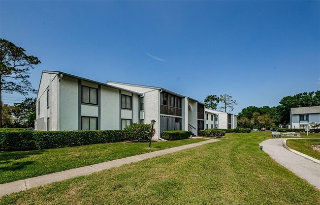 Photo - 1151 Pine Ridge Cir W Unidad F1