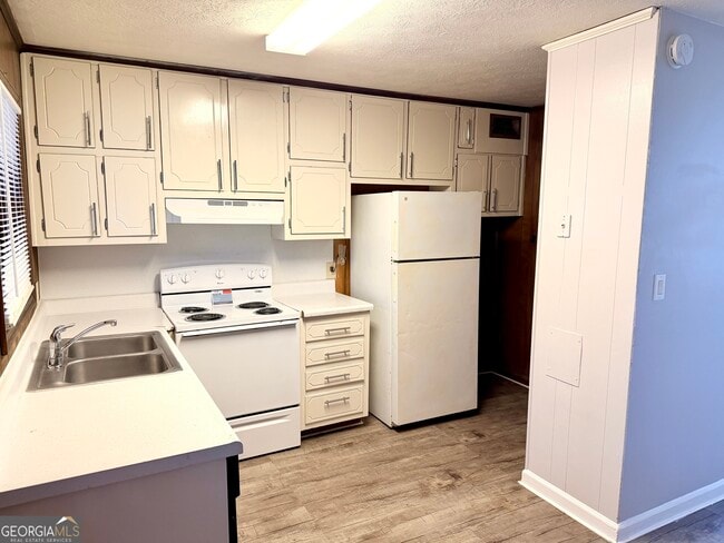 Photo - 111 W Burke St Unit A-8