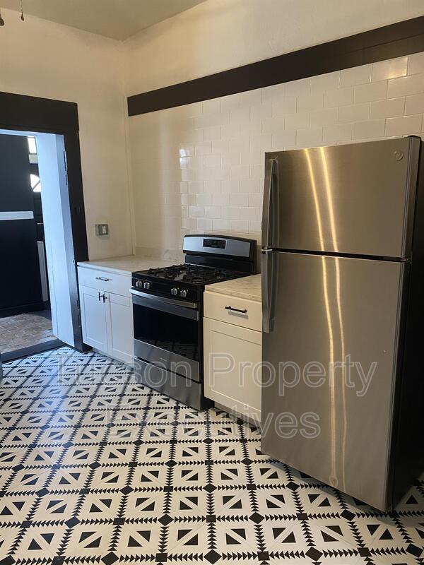 Photo - 91 W Simpson St