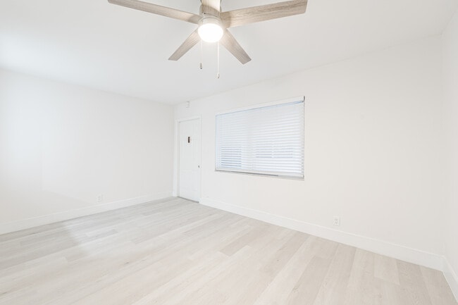 Oakland Park Villas